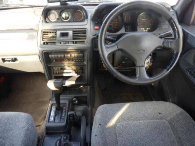 1993 Mitsubishi Pajero JDM car for sale — photo 6 of 8