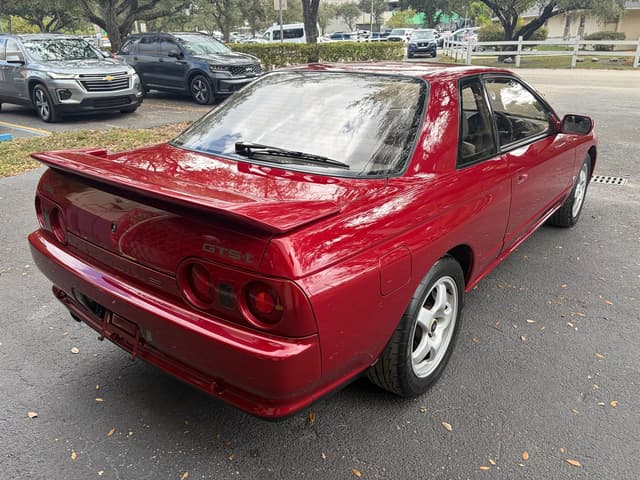 1993 Nissan Skyline JDM car for sale — photo 7 of 16