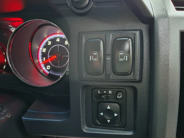 2009 Mitsubishi Delica JDM car for sale — photo 10 of 24