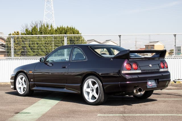1996 Nissan Skyline JDM car for sale — photo 4 of 25