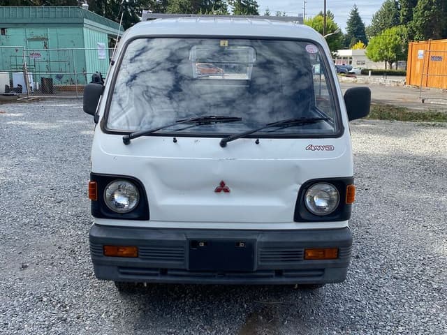 1991 Mitsubishi Minicab JDM car for sale — photo 2 of 12