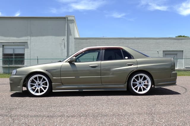 1998 Nissan Skyline JDM car for sale — photo 10 of 19