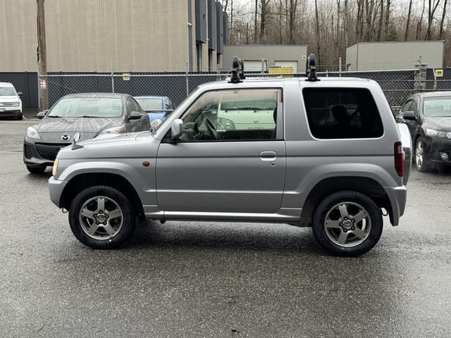 2006 Mitsubishi Pajero Mini JDM car for sale — photo 4 of 20