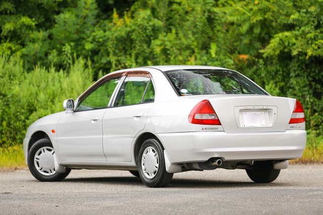 1996 Mitsubishi Mirage JDM car for sale — photo 5 of 25