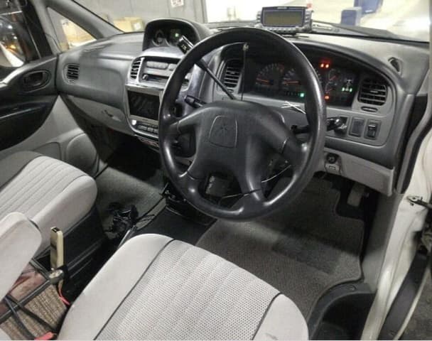 2001 Mitsubishi Delica JDM car for sale — photo 5 of 5
