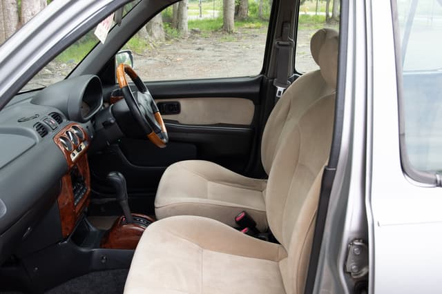 2001 Nissan March JDM car for sale — photo 10 of 11