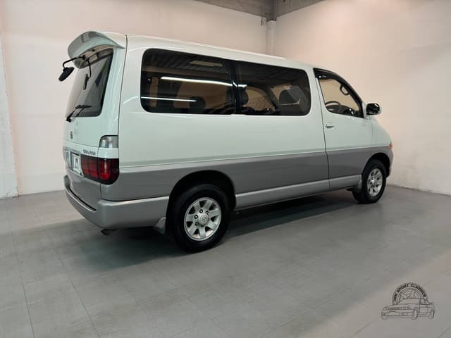 1997 Toyota Granvia JDM car for sale — photo 13 of 25