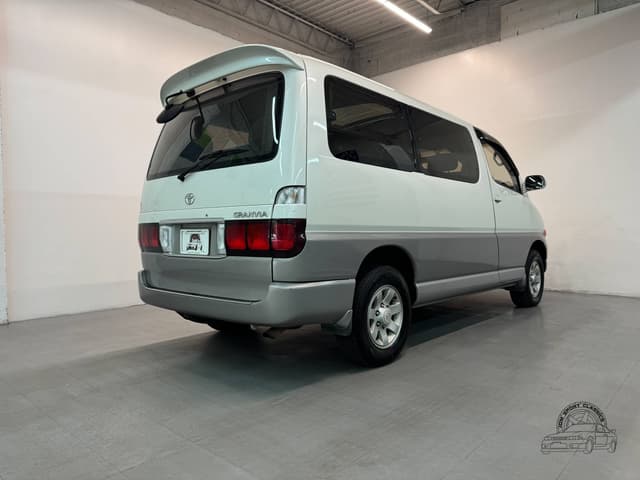 1997 Toyota Granvia JDM car for sale — photo 14 of 25