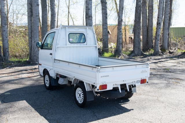 1998 Mitsubishi Minicab JDM car for sale — photo 4 of 14