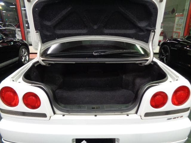 1998 Nissan Skyline JDM car for sale — photo 12 of 17