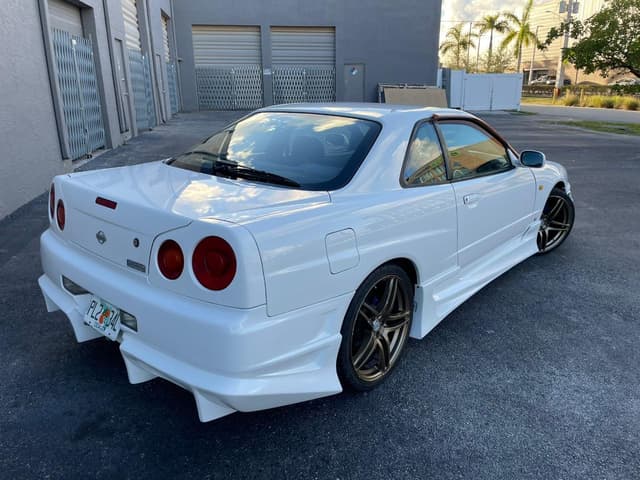1998 Nissan Skyline JDM car for sale — photo 13 of 25