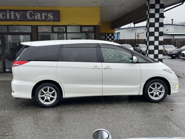 2006 Toyota Estima JDM car for sale — photo 8 of 18