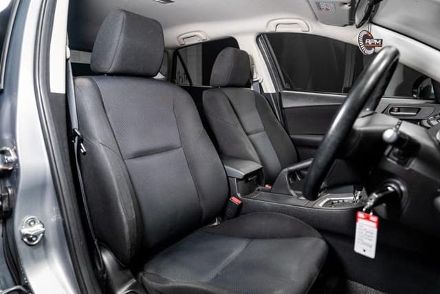 2011 Mazda Axela JDM car for sale — photo 13 of 16