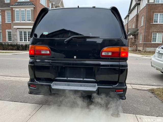 1998 Mitsubishi Delica JDM car for sale — photo 7 of 25