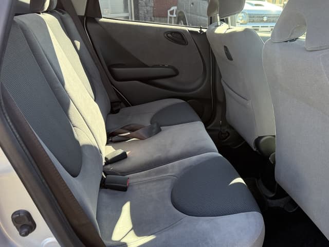 2005 Honda Fit JDM car for sale — photo 7 of 11