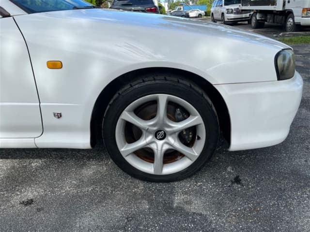 1998 Nissan Skyline JDM car for sale — photo 9 of 17