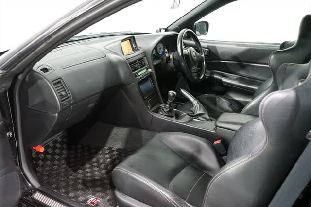 2001 Nissan Skyline JDM car for sale — photo 19 of 25