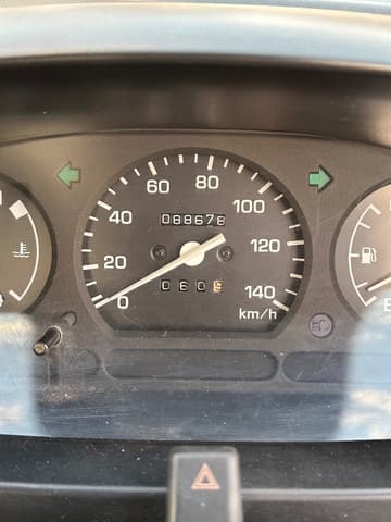 2000 Daihatsu Hijet JDM car for sale — photo 3 of 25