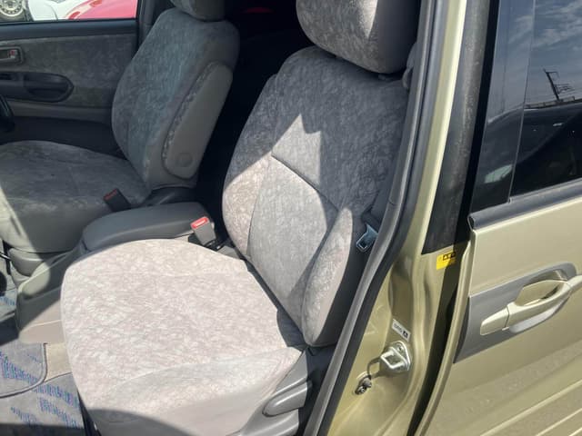 2000 Toyota Estima JDM car for sale — photo 9 of 12