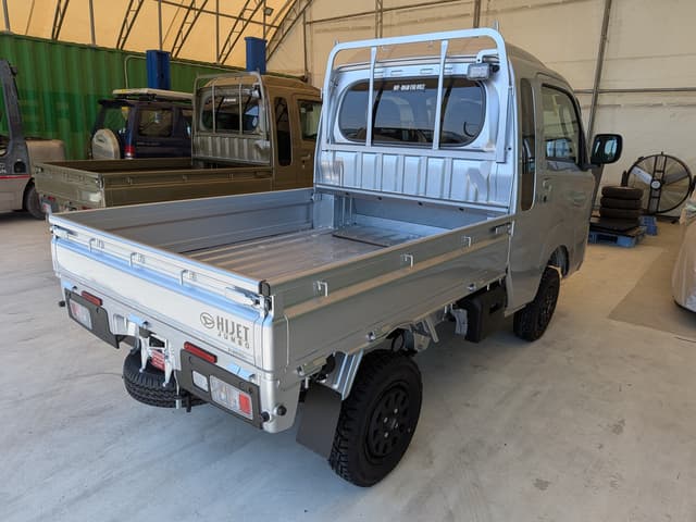 2026 Daihatsu Hijet JDM car for sale — photo 4 of 4