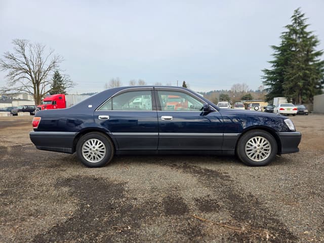 2000 Toyota Crown JDM car for sale — photo 8 of 13