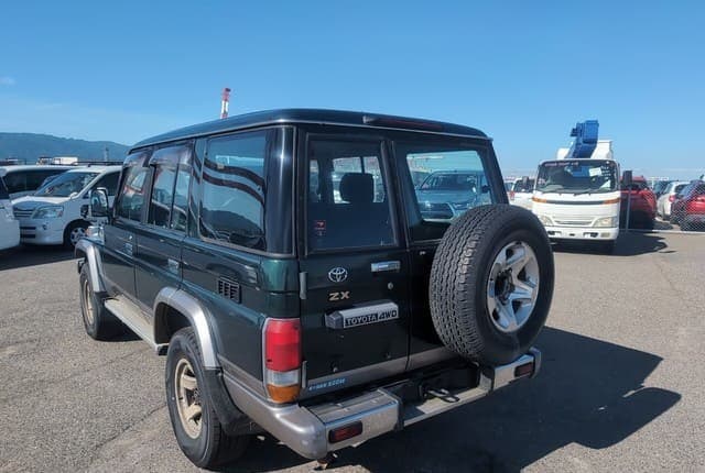 2001 Toyota Land Cruiser JDM car for sale — photo 3 of 25