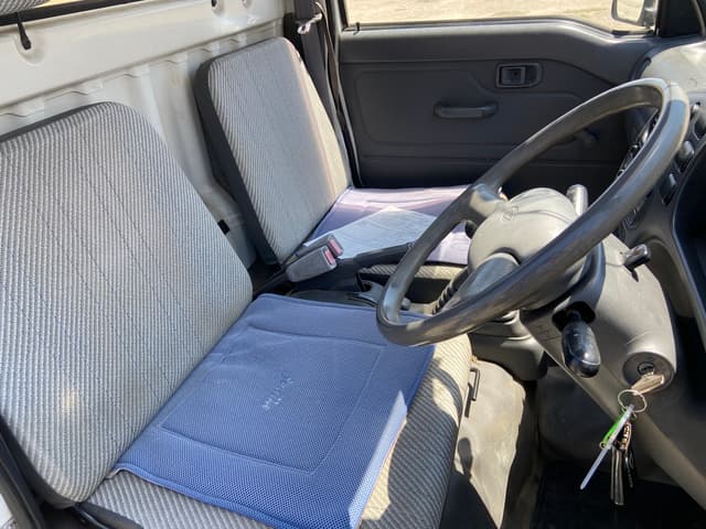 1994 Daihatsu Hijet JDM car for sale — photo 19 of 24