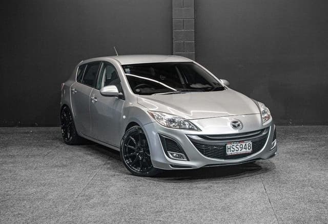2011 Mazda Axela JDM car for sale — photo 6 of 16