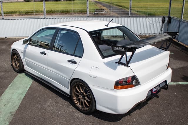2006 Mitsubishi Lancer Evolution JDM car for sale — photo 7 of 25