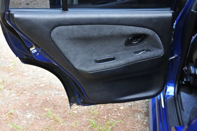 2000 Mitsubishi Lancer Evolution JDM car for sale — photo 22 of 23