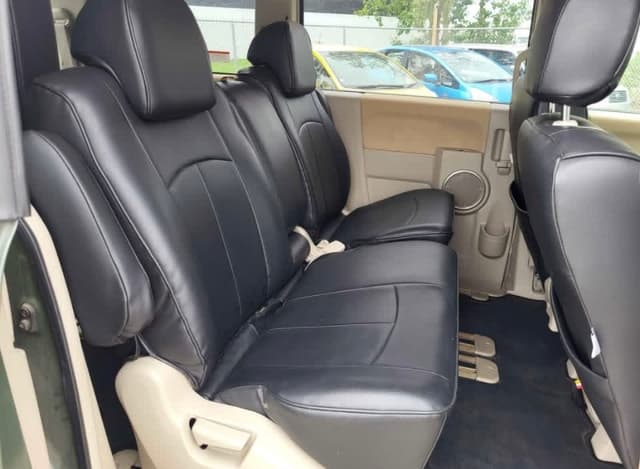 2007 Mitsubishi Delica JDM car for sale — photo 14 of 15