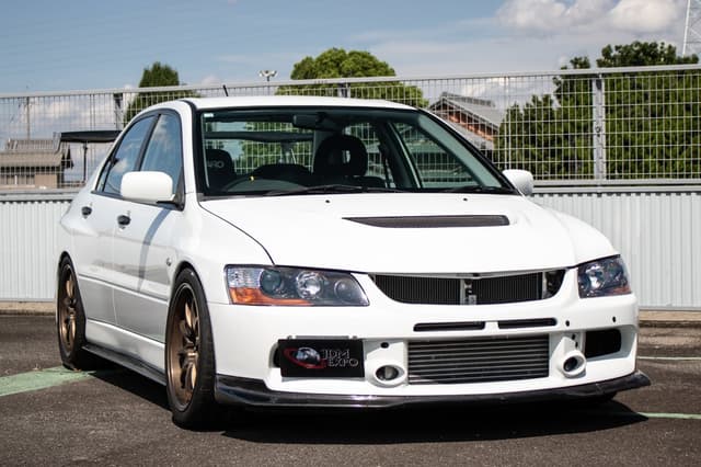 2006 Mitsubishi Lancer Evolution JDM car for sale — photo 8 of 25