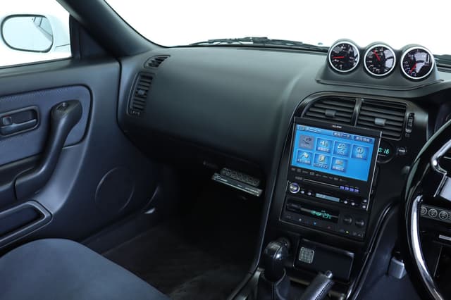 1995 Nissan Skyline JDM car for sale — photo 16 of 25