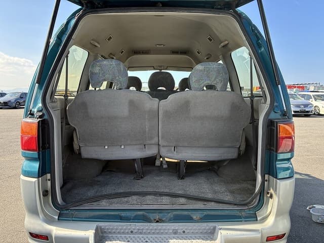 1997 Mitsubishi Delica JDM car for sale — photo 5 of 6