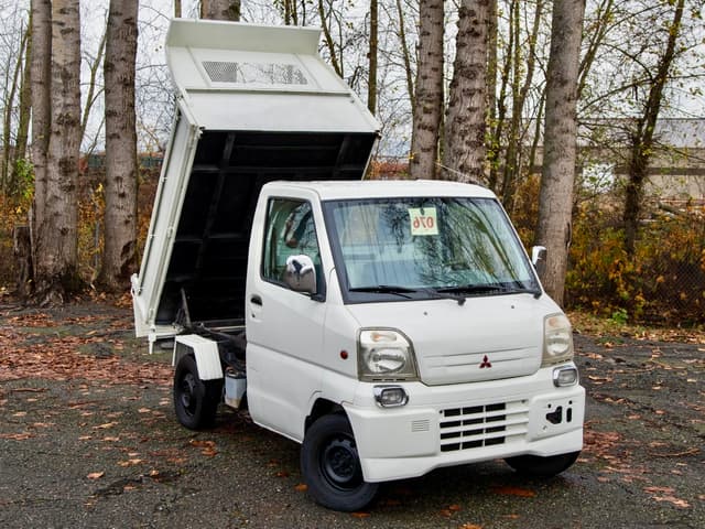 1999 Mitsubishi Minicab JDM car for sale — photo 2 of 18