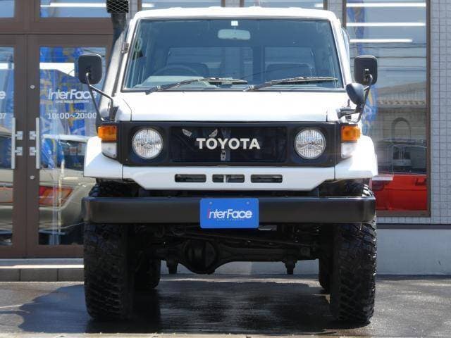 2000 Toyota Land Cruiser JDM car for sale — photo 4 of 19