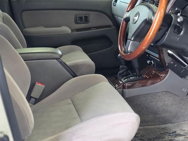 2001 Toyota Hilux Surf JDM car for sale — photo 4 of 25