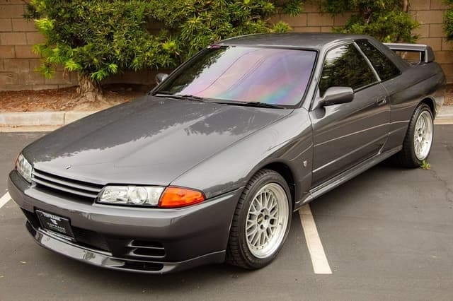 1990 Nissan Skyline JDM car for sale — photo 3 of 25