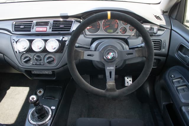 2006 Mitsubishi Lancer Evolution JDM car for sale — photo 18 of 25