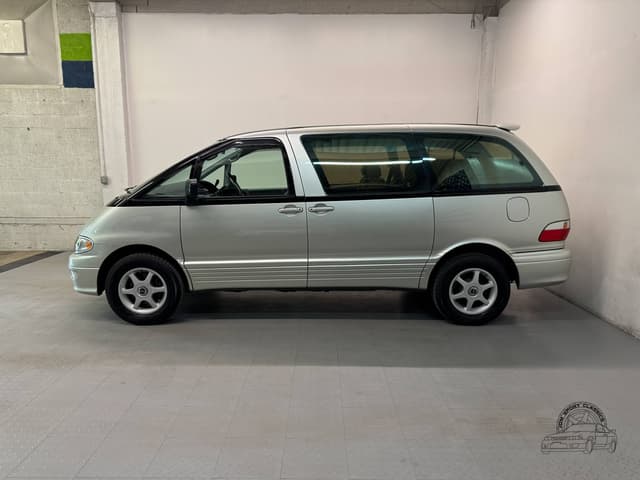 1999 Toyota Estima JDM car for sale — photo 11 of 25