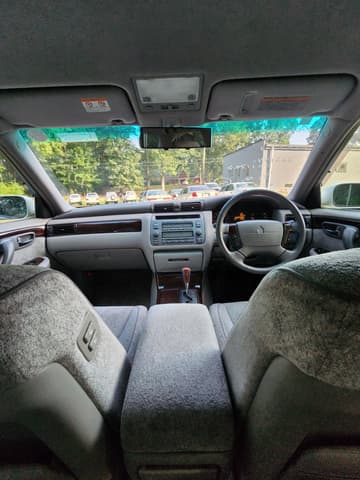 2000 Toyota Crown JDM car for sale — photo 14 of 23