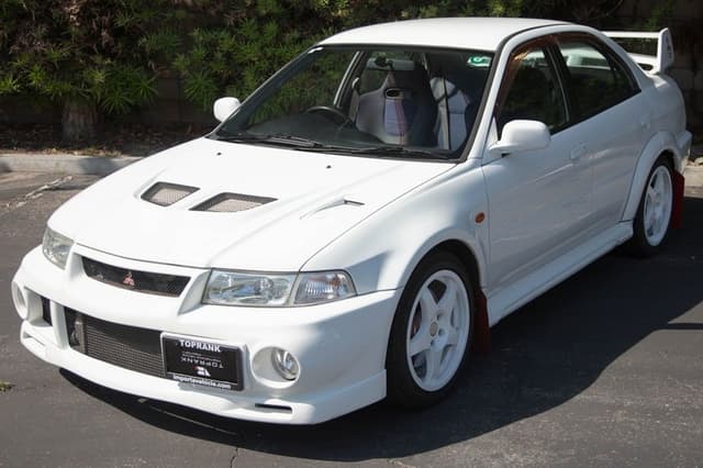 1999 Mitsubishi Lancer Evolution JDM car for sale — photo 2 of 25