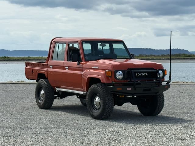 2001 Toyota Land Cruiser JDM car for sale — photo 7 of 25