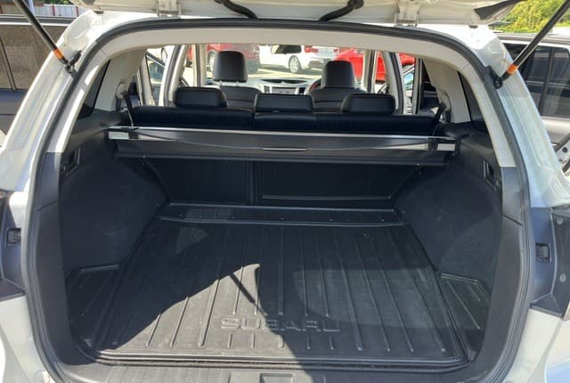 2011 Subaru Legacy JDM car for sale — photo 11 of 25