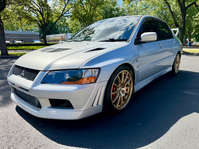 2001 Mitsubishi Lancer Evolution JDM car for sale — photo 10 of 25