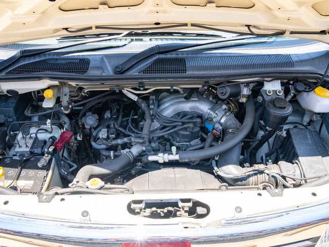 1999 Nissan Elgrand JDM car for sale — photo 17 of 18