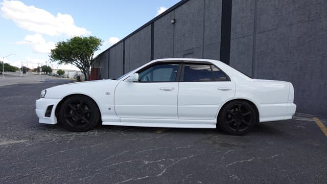 2000 Nissan Skyline JDM car for sale — photo 4 of 14