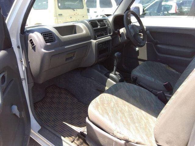 1999 Suzuki Jimny JDM car for sale — photo 3 of 5