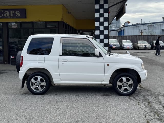 2004 Mitsubishi Pajero Mini JDM car for sale — photo 8 of 18