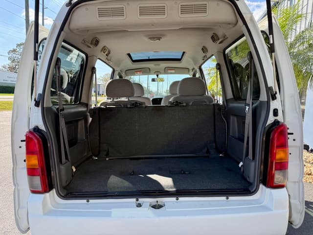 1999 Suzuki Every JDM car for sale — photo 12 of 18